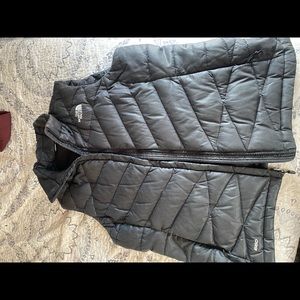 Back The North Face puffer vest large